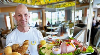 Frühstücken in Bielefeld: Café Wölke bietet Kunst, Genuss und Spielplatzidylle