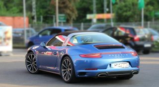 Porsche mutmaßlich gestohlen: 15-Jähriger flüchtet im Kreis Gütersloh vor der Polizei