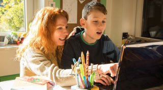 Das erste Konto für Kinder: Was Eltern wissen sollten