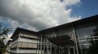 Wochenrückblick: Stellenabbau im großen Stil, Vermisstensuche und lautes Knallen und Blitzen