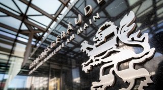 Urteil: Bank muss zu unrechtmäßigem Negativzins informieren