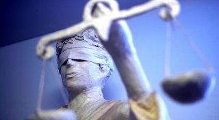 Sex mit 13-Jähriger aus Liebe: Milde Strafe für Paderborner nach Selbstanzeige