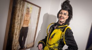 Schillernde Schau in Bielefeld: Hommage an die Kings unter den Drag-Künstlern