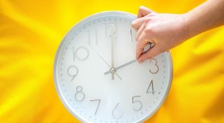 Uhren werden umgestellt - am Sonntag beginnt die Sommerzeit