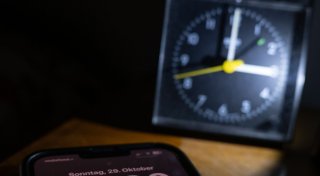 Bahn, Rente, Sommerzeit - was sich im März ändert