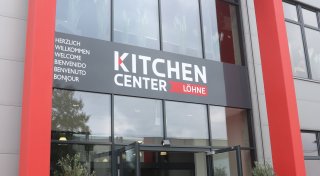Kitchen-Center aus Löhne mit neuem Konzept und Sternekoch zur Küchenmeile