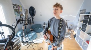 Bielefelder bei „The Voice Kids“: Max singt Bon-Jovi-Hit in Casting-Show