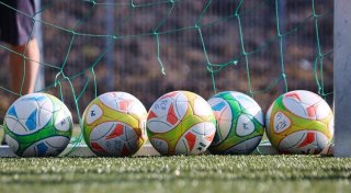 Prominenter Fan aus dem Kreis Höxter arbeitet die OWL-Fußball-Historie auf