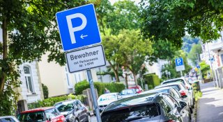 Widerstand in Bielefeld gegen die Pläne, die Stadt mit Parkzonen zu überziehen