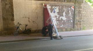 Radfahrer bei Unfall lebensgefährlich verletzt