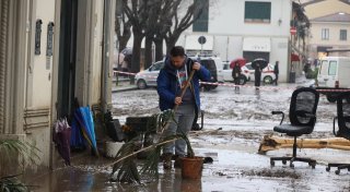 «Wie eine Mauer aus Wasser» - Unwetterschäden in Italien