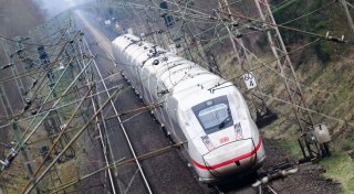 Gleisarbeiter von ICE in Hamburg erfasst und schwer verletzt