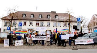 Lichtenauer Mahnwache setzt sich für Demokratie ein