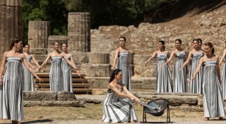 Schlechtes Wetter: Zeremonie für Olympia ins Museum verlegt