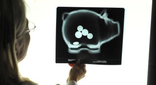 Beiträge zu hoch? So senken Krankenversicherte die Kosten