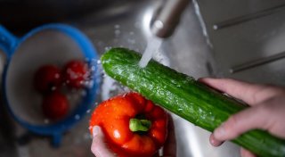 Preise für Paprika, Beeren und Gurken schießen in die Höhe