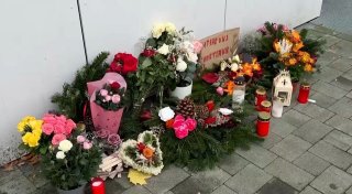 Mutter und Töchter getötet - Partner wegen Mordes angeklagt