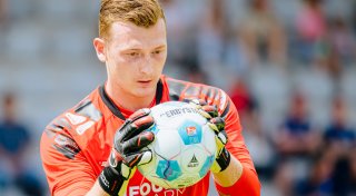 Der SC Paderborn geht mit einem neuen Torhüter in die Partie beim 1. FC Köln