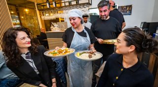 „Anaar“ heißt Bielefelds erstes afghanisches Restaurant: Das steht auf der Speisekarte