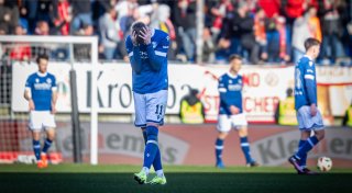 Pfiffe und „Kniat raus“-Rufe: Warum die Arminia-Fans so aufgebracht sind