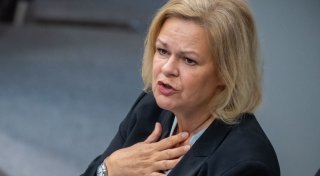 Faeser legt Gesetzentwürfe zu EU-Asylreform vor