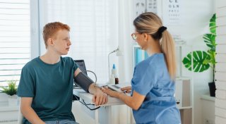 Vorsorge im Kreis Paderborn: Nur jeder fünfte Teenager geht zum Gesundheits-Check