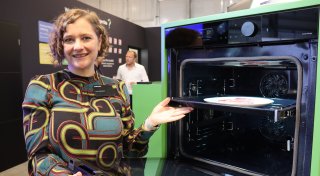 Intelligente Backöfen und innovative Oberflächen bei der Küchenmeile in Löhne