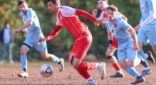 Kosova ärgert Spitzenreiter VfB Fichte