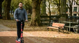 Neuer Anbieter für E-Scooter in Paderborn: Wie viel das Sharing bei Voi kostet