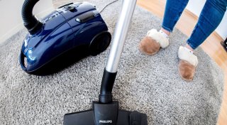 Befragung: Viele Frauen denken wegen Hausarbeit an Trennung