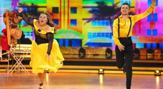 „Let`s Dance“ 2025: „Selfiesandra“ aus Bielefeld avanciert zum Publikumsliebling