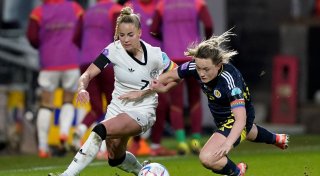 4:0 für DFB-Frauen nach Stotter-Halbzeit in Schottland