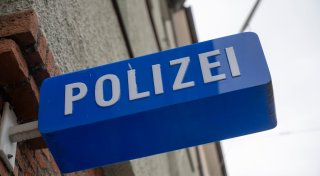 Alte Gurke statt Goldmünze für über 3.000 Euro gekauft