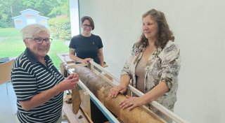 84-jährige Expertin restauriert historische Bünder Riesenzigarre
