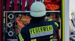 Brand in Detmold: Mann muss von Feuerwehr geweckt werden