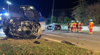 Drei Schwerverletzte bei Frontalzusammenstoß auf der Lübbecker Straße in Minden