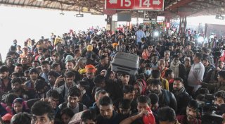 Mindestens 18 Tote bei Massenpanik auf Bahnhof in Neu-Delhi
