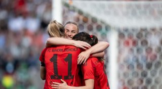 4:2 gegen Bremen: Bayern-Frauen machen Double perfekt