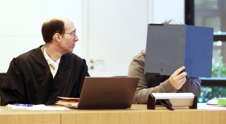 Dusch-Gutscheine verschenkt: Minden-Lübbecker Lehrer filmt Jugendliche heimlich im Bad