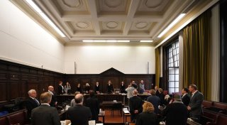 Druck auf Zeugen? Strenge Ermahnung im Block-Prozess