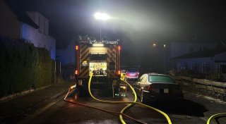 Brandursache steht fest: Engeraner Feuerwehr löscht Zimmerbrand
