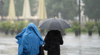 Sturm an der Nordsee und starker Regen am Alpenrand erwartet
