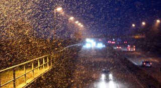 Wintereinbruch sorgt in Niedersachsen für zahlreiche Unfälle