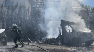 Brand durch Unkraut-Brenner: 500.000 Euro Schaden bei Bielefelder Firma