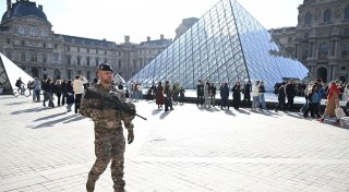 Neue Sicherheitsvorkehrungen für Louvre noch in diesem Jahr