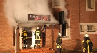 Nach Brand in ehemaligem Bordell: Zuvor traf es diese Rotlicht-Clubs im Kreis Gütersloh