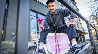 Ungewöhnliche Geschäftsidee: Das ist Bielefelds rasender Friseursalon