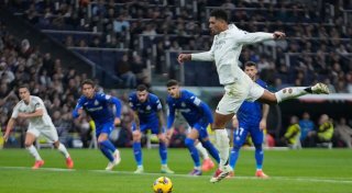 Real Madrid nutzt Barças Patzer