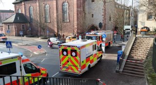 Angriff auf Wehrlose im Park - zwei Tote, drei Verletzte