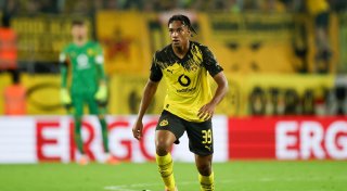 Dortmunds Abwehrspieler Mané für ein Spiel gesperrt